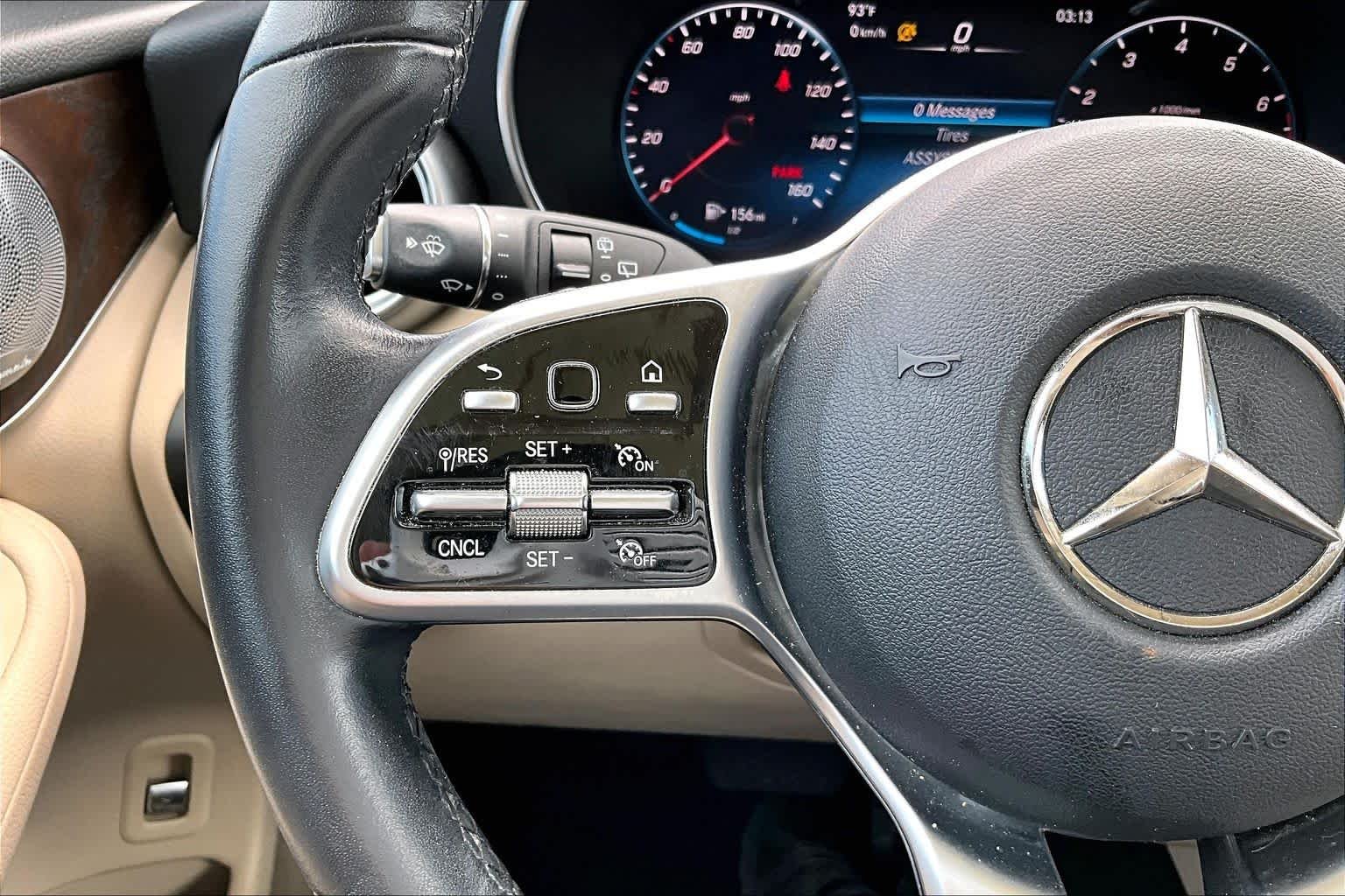 Used 2020 Polar White Mercedes-Benz GLC 300 image 23