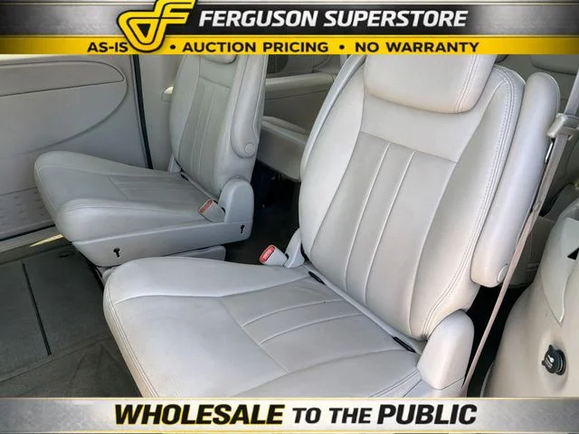 Used 2006 Gold Chrysler Touring image 20