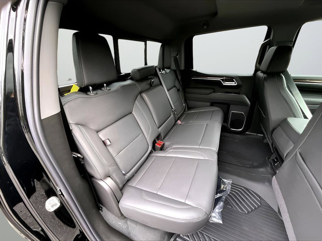 New 2026 Chevrolet Silverado 1500 LT 4D Crew Cab