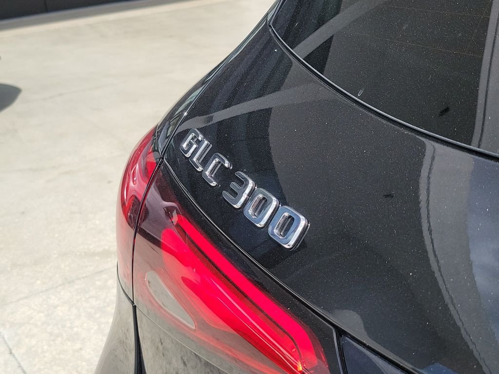 Certified Used 2026 Black Mercedes-Benz GLC 300 image 8