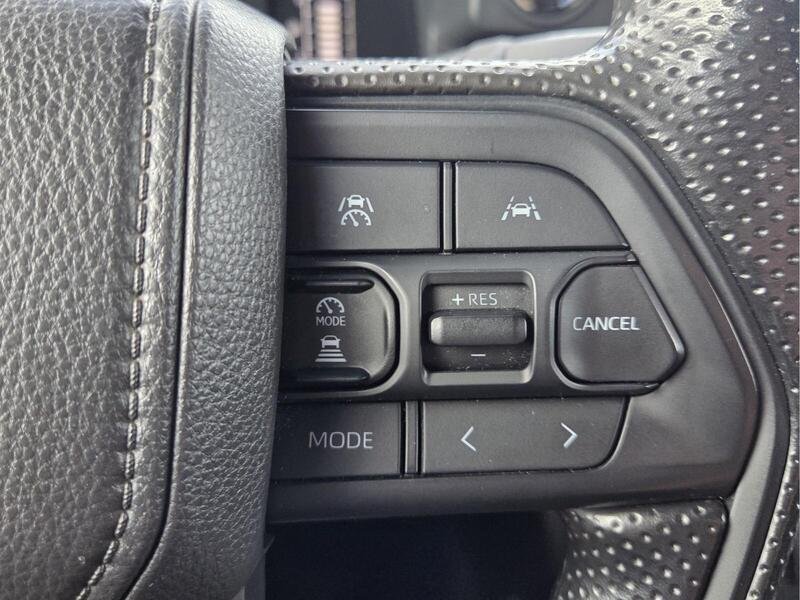 Used 2025 Black TOYOTA SR DOUBLE CAB 5