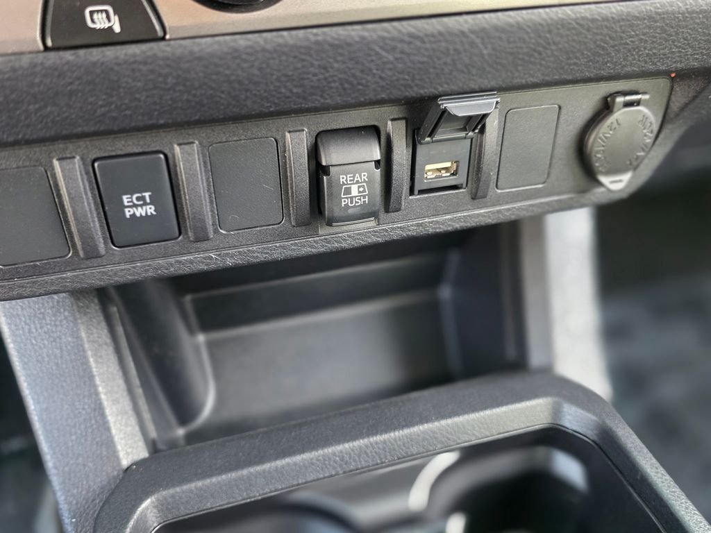 2023 Toyota Tacoma SR5 - Photo 30