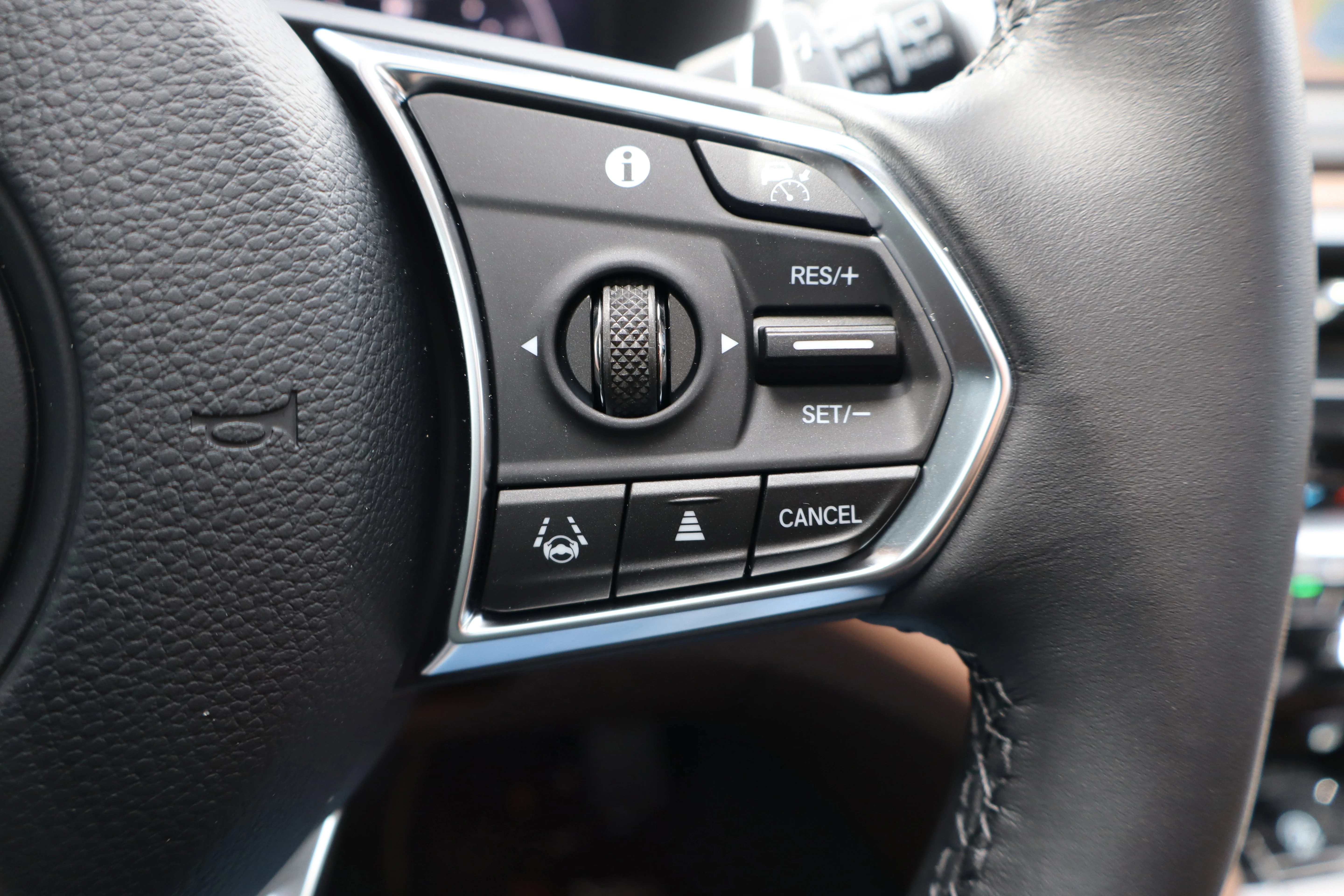 New 2026 Liquid Carbon Metallic Acura w/Technology Package image 12