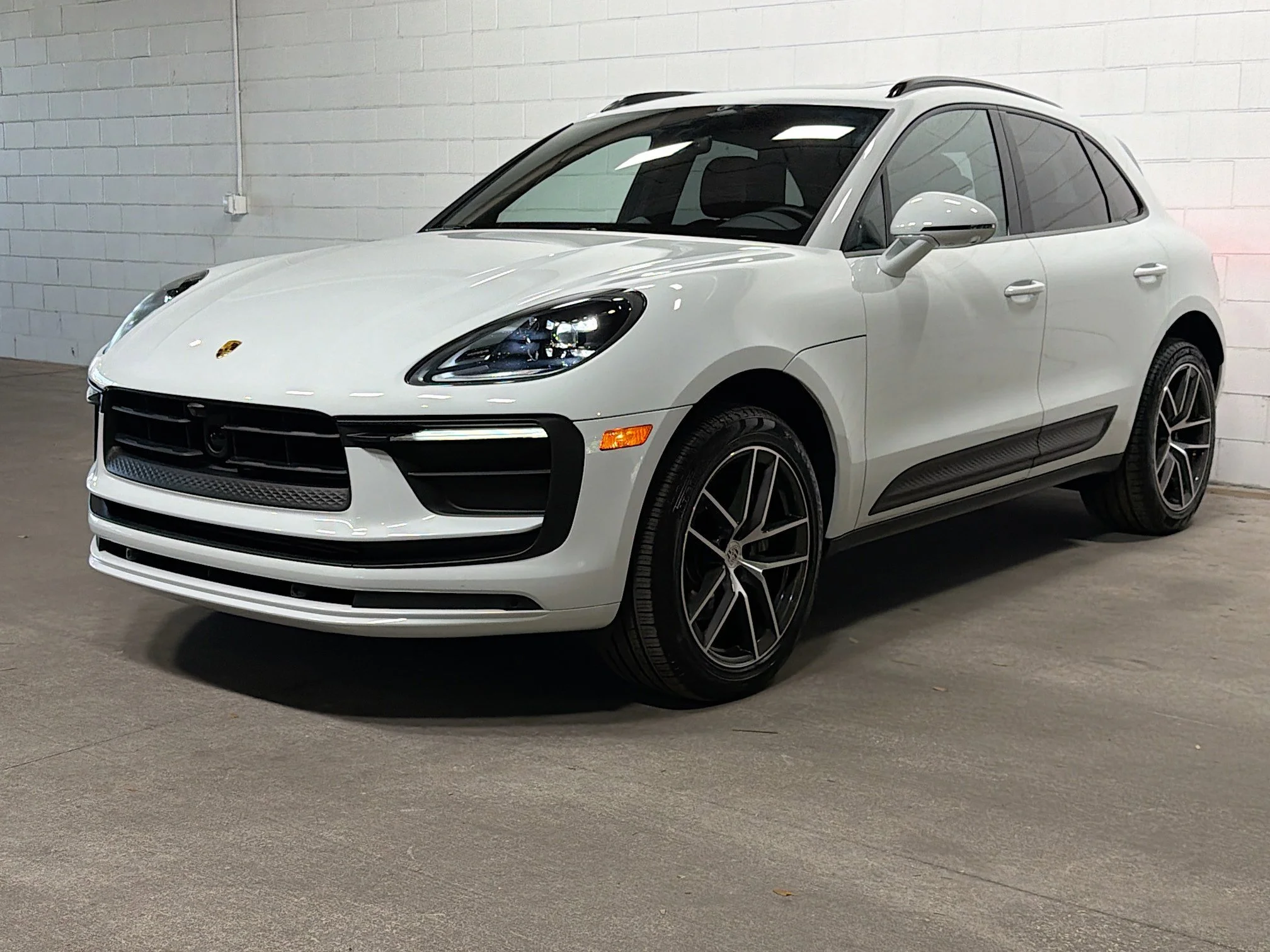 2026 Porsche Macan's photo