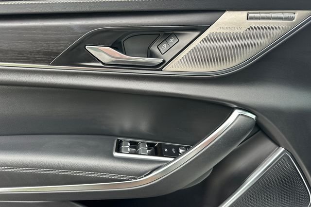 2024 Jaguar XF R-Dynamic SE - Photo 10