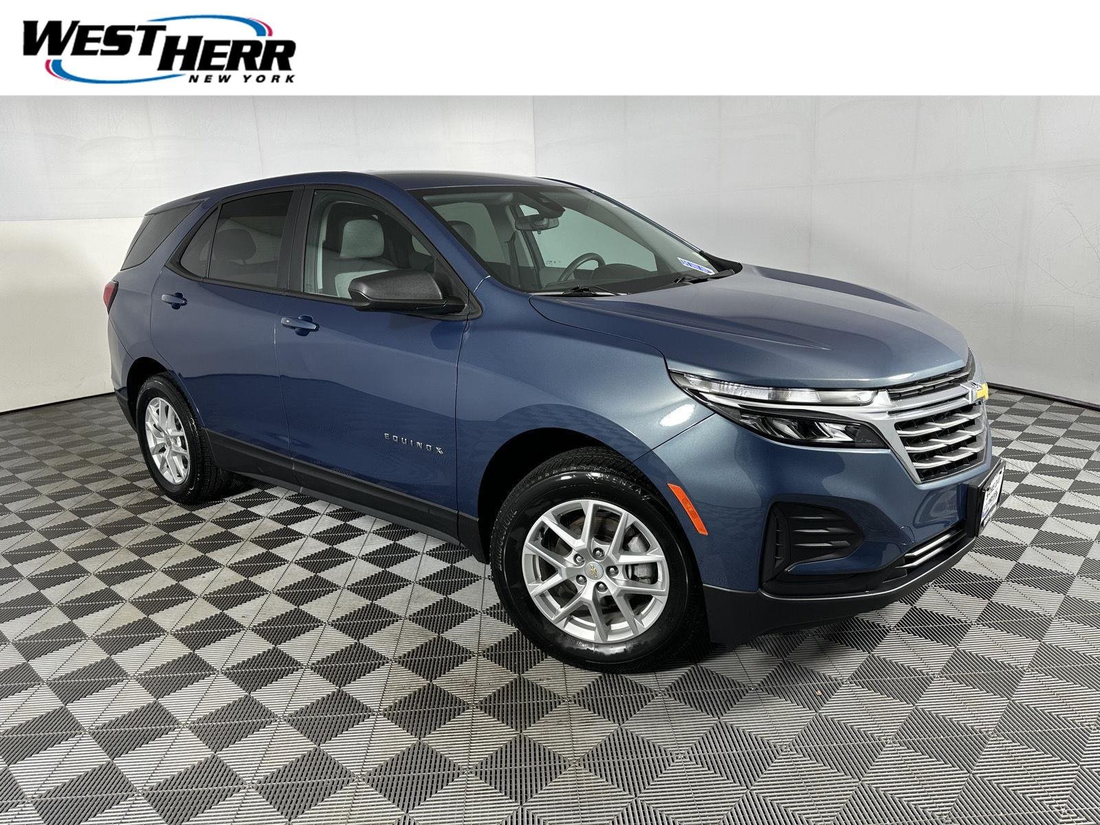 Used 2024 Lakeshore Blue Metallic Chevrolet  image 1