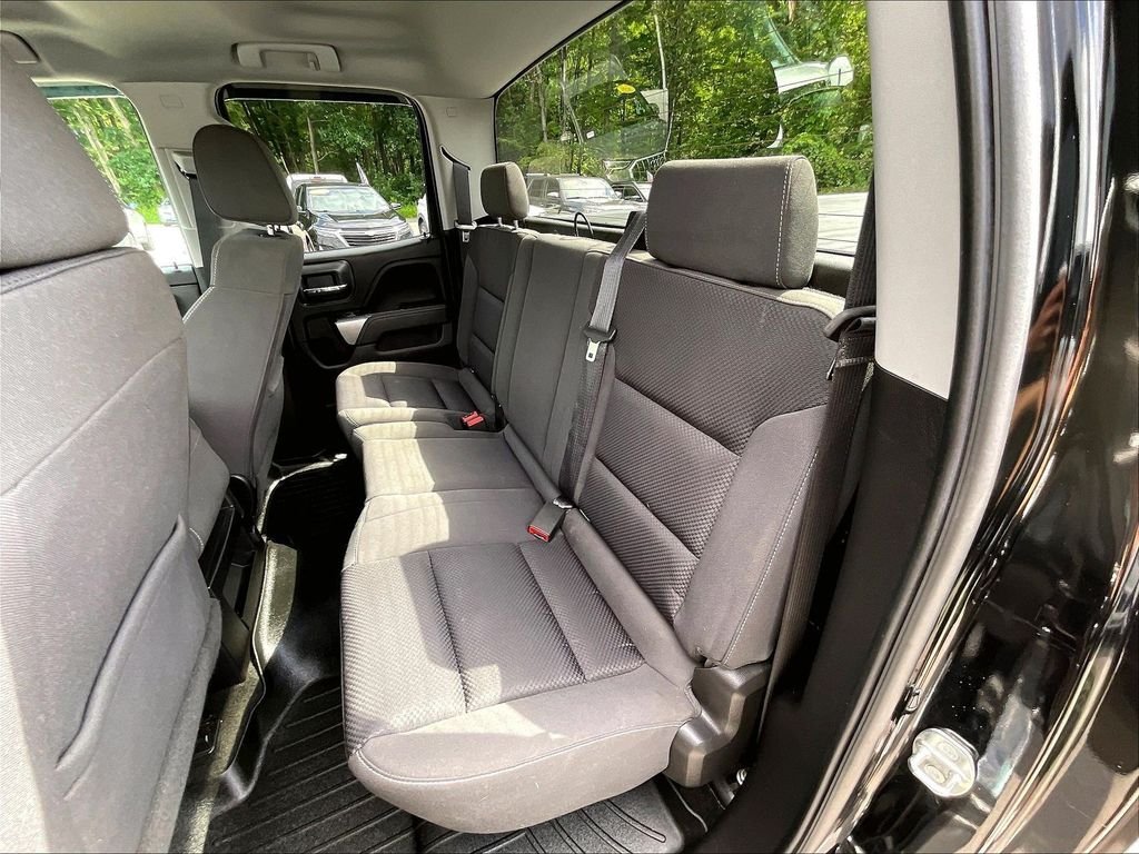 Used 2018 Black Chevrolet LT image 25
