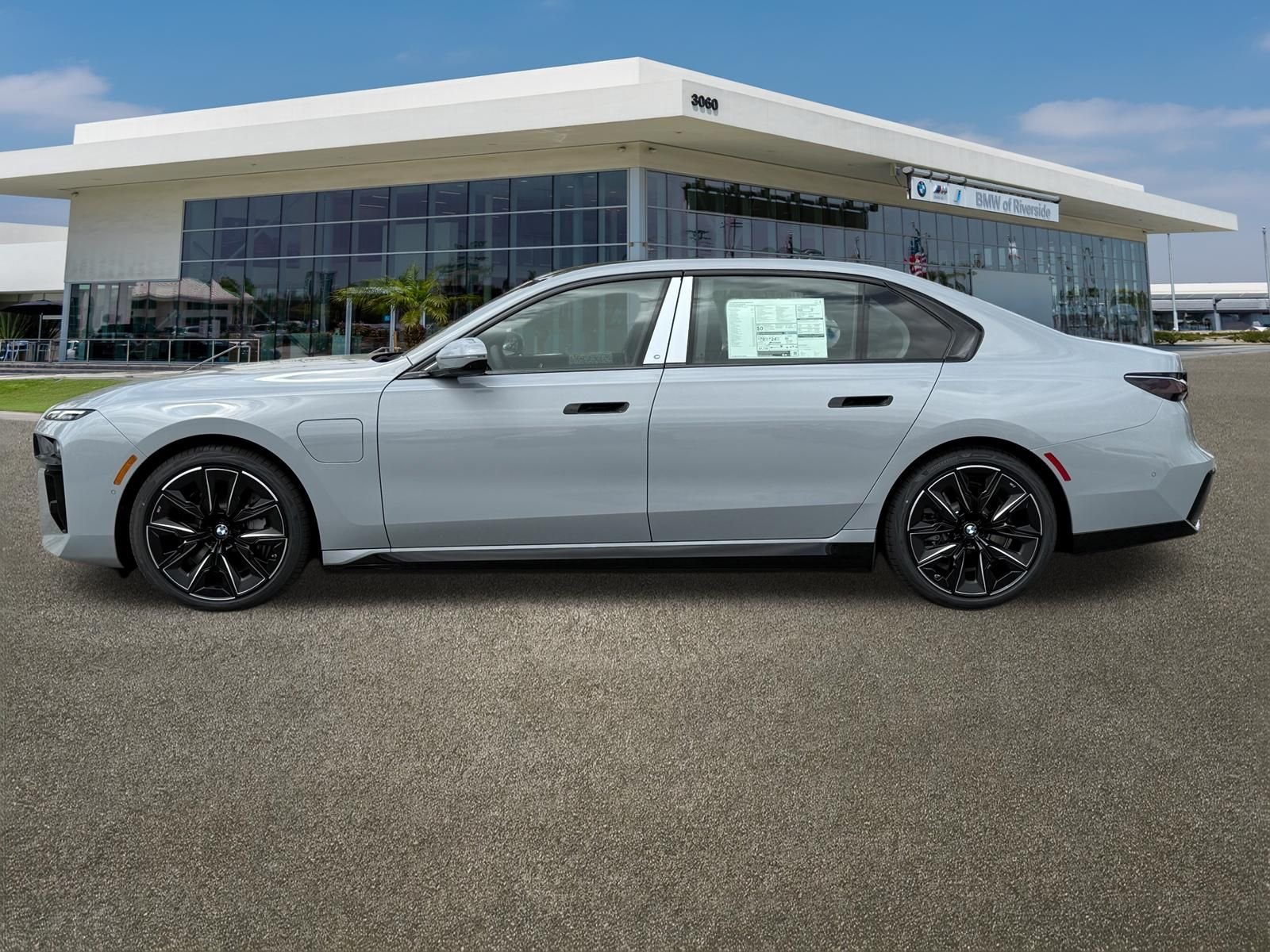 New 2026 Brooklyn Grey Metallic BMW 750e xDrive image 6