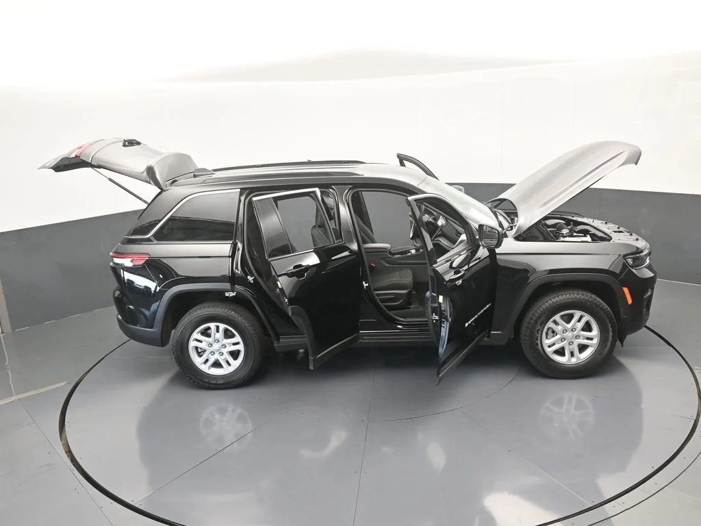2025 Jeep Grand Cherokee Laredo - Photo 66