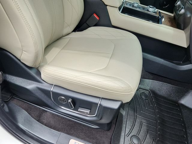 Used 2020 White Ford Platinum image 18
