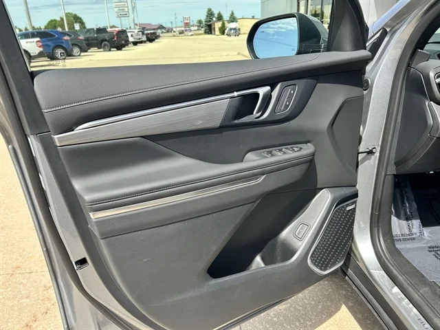 Used 2025 GRAY BUICK Preferred image 21