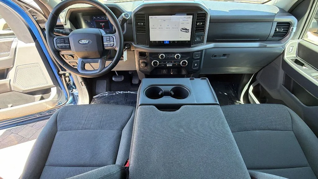 Used 2025 Blue Metallic Ford XLT image 26