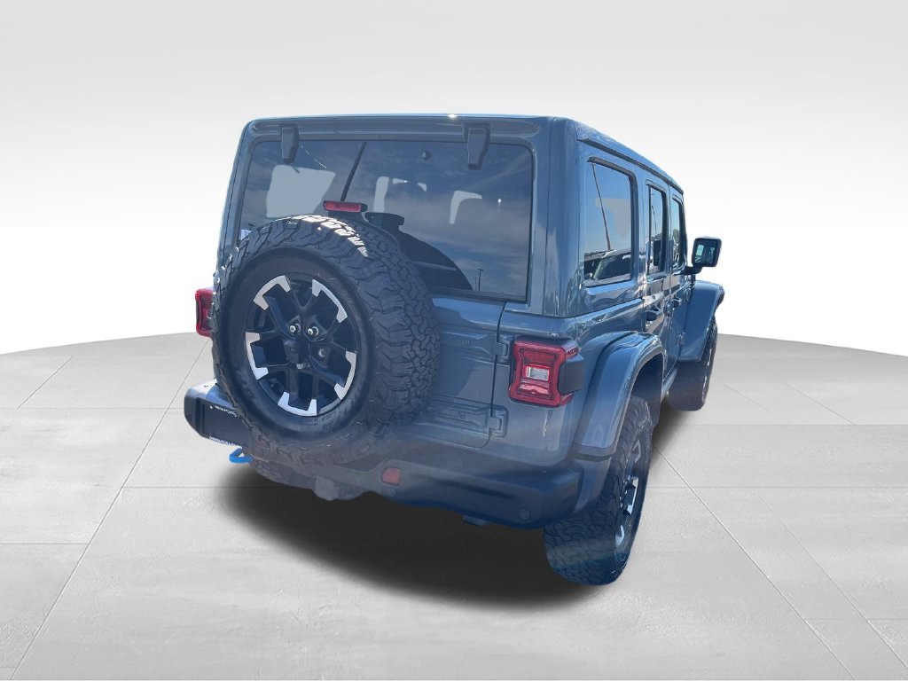 Used 2024 Gray Jeep Rubicon 4xe image 5