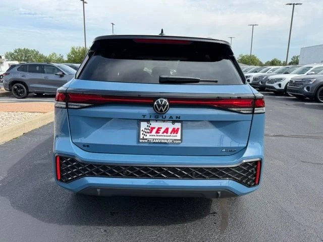 New 2026 Monterey Blue Pearl Volkswagen 2.0T SE R-Line Black image 4