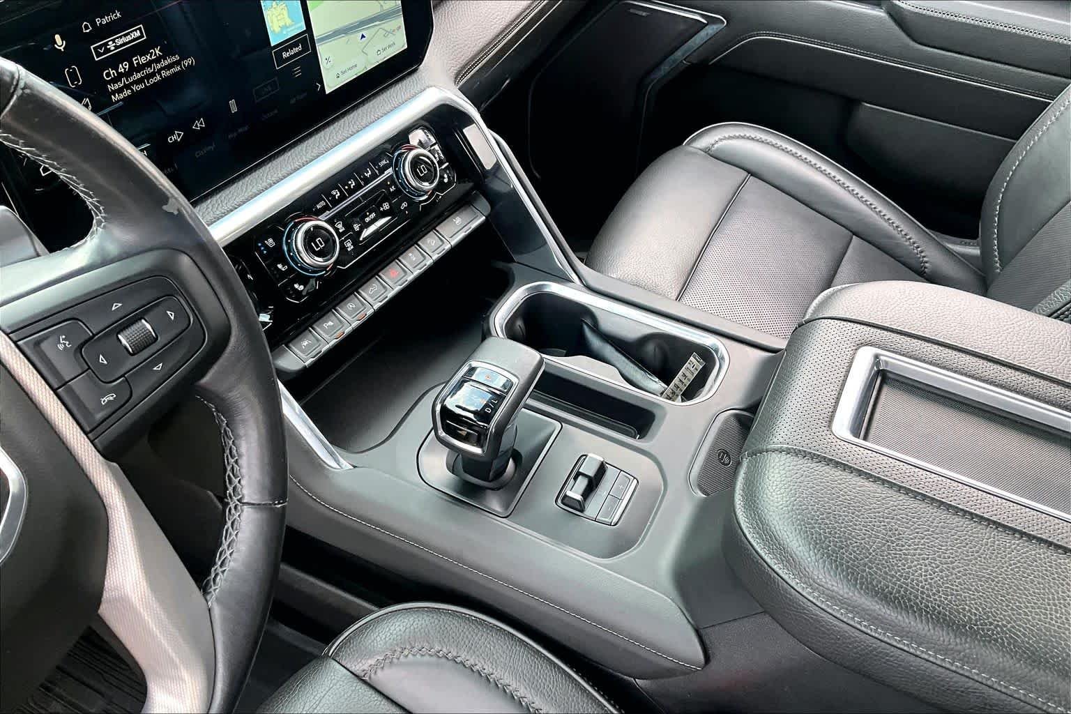 Used 2022 Onyx Black GMC Denali image 17