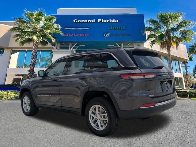 New 2026 Baltic Gray Metallic Clear-Coat Exterior Paint Jeep Laredo X image 7
