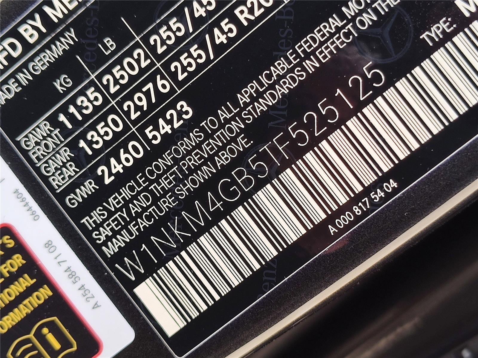 New 2026 Graphite Grey Metallic Mercedes-Benz GLC 300 image 15