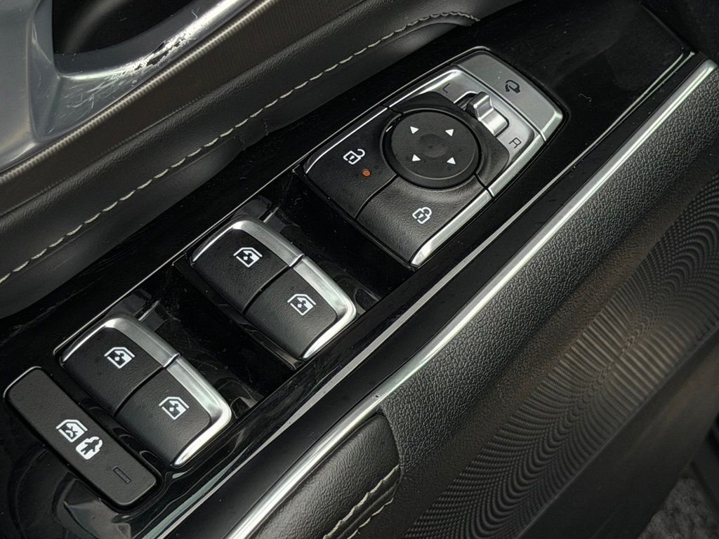 Used 2024 Black Kia SX image 27
