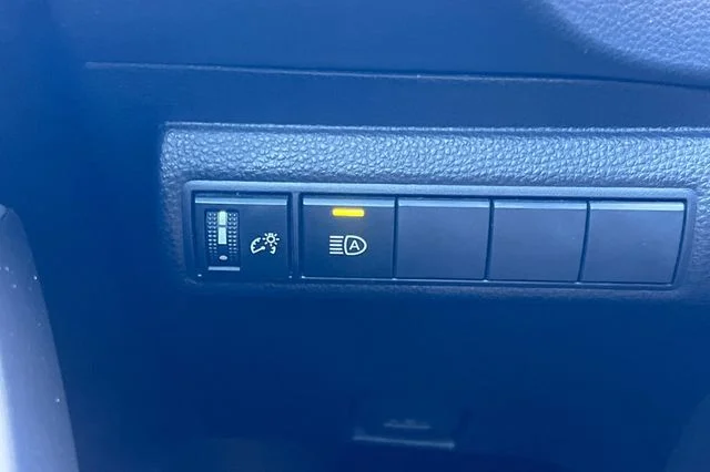 Used 2024 Ice Toyota SE image 30