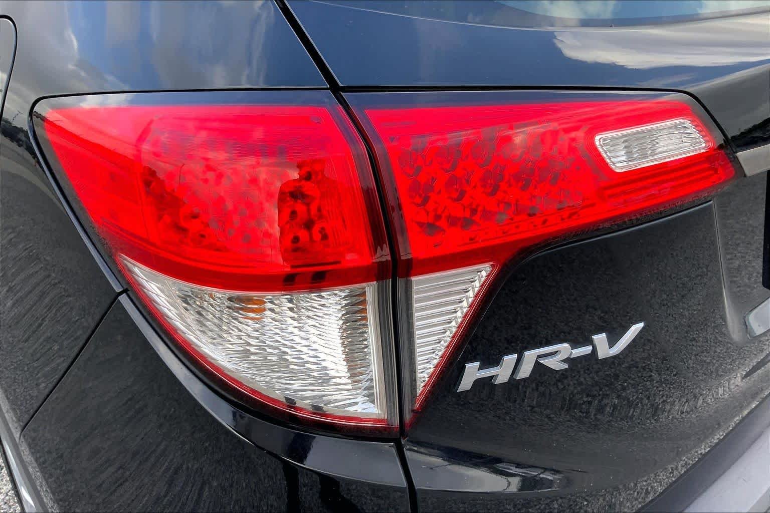 Used 2019 Crystal Black Pearl Honda LX image 28