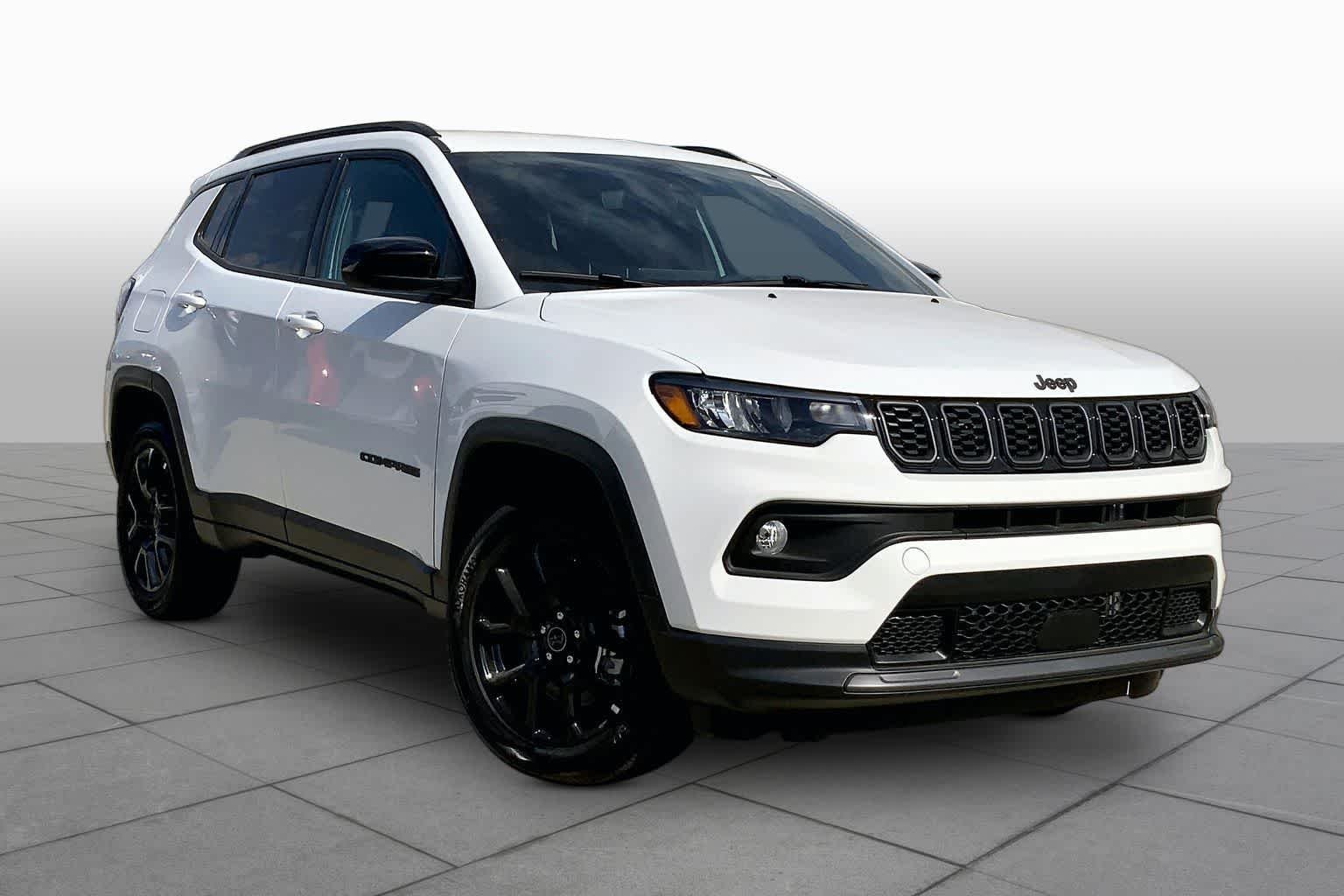 New 2026 Bright White Clearcoat Jeep Latitude Altitude image 2