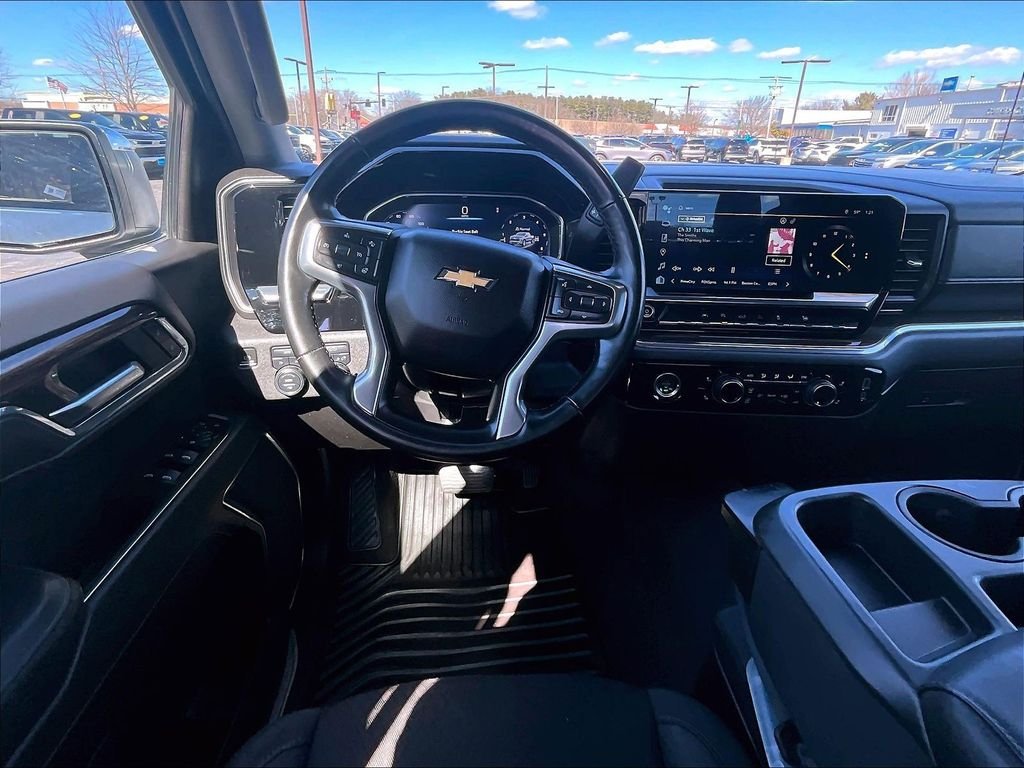 Used 2023 White Chevrolet LT image 16