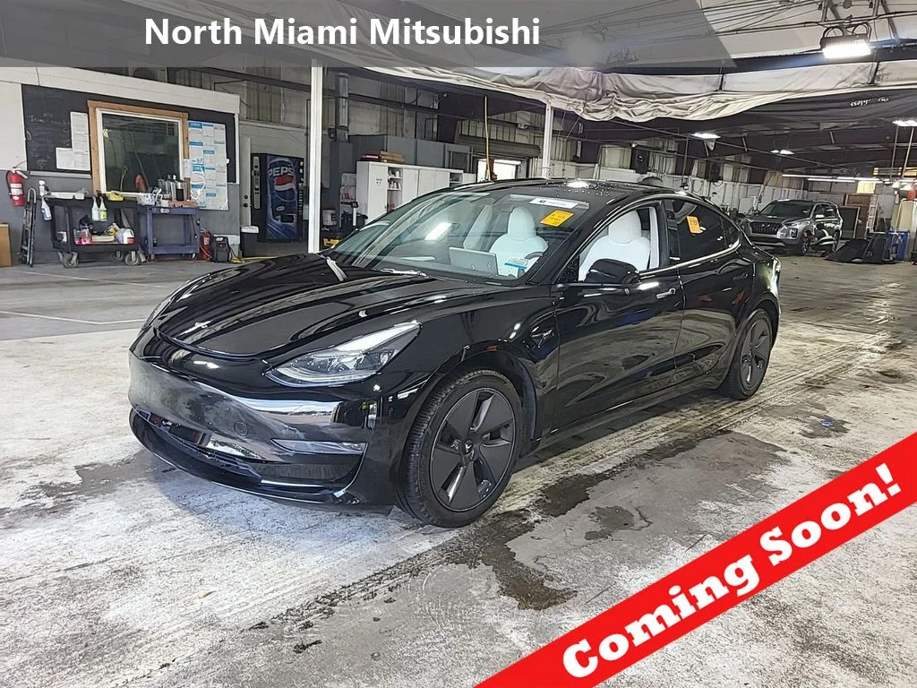 2023 Tesla Model 3 -'s photo