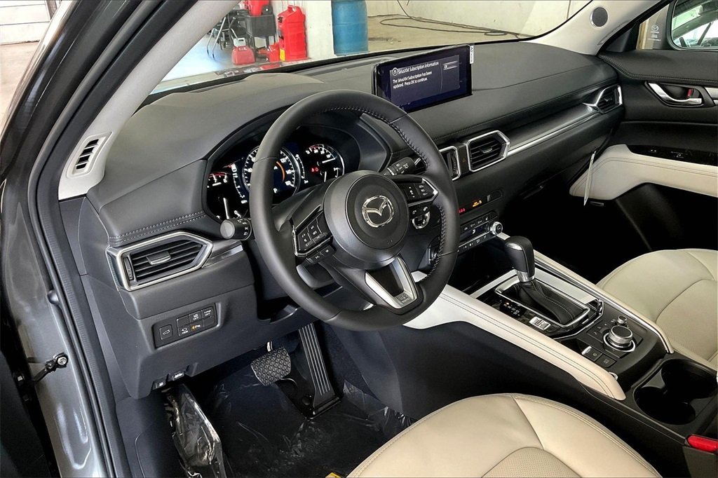 2025 MAZDA CX-5 - Image 7