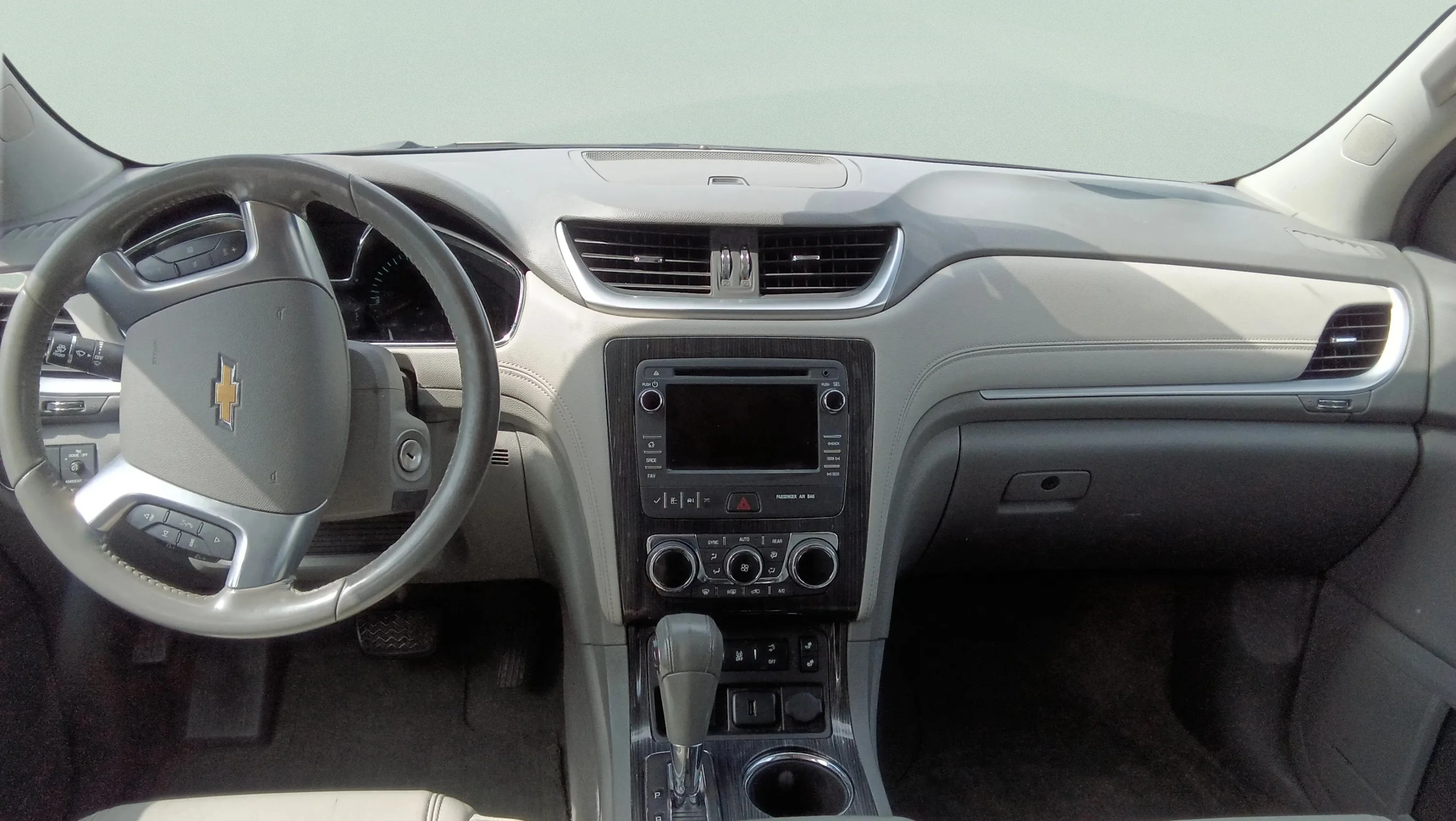 Used 2017 Silver Chevrolet LT image 9