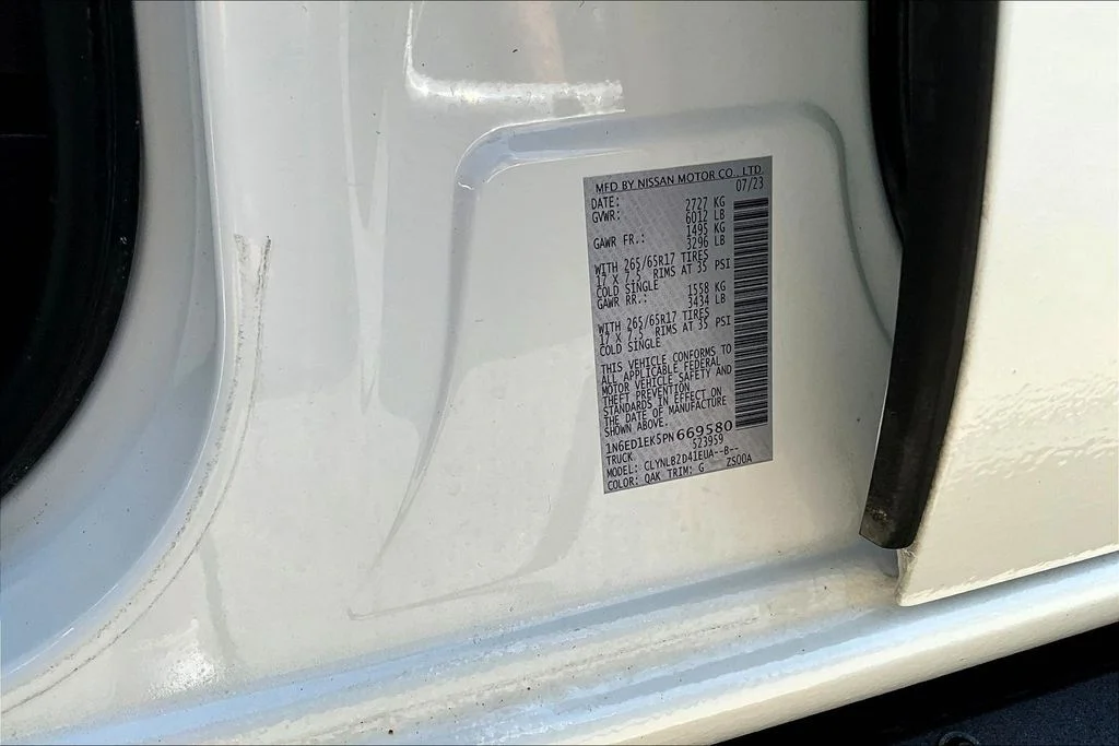 Used 2023 Glacier White Nissan SV image 18