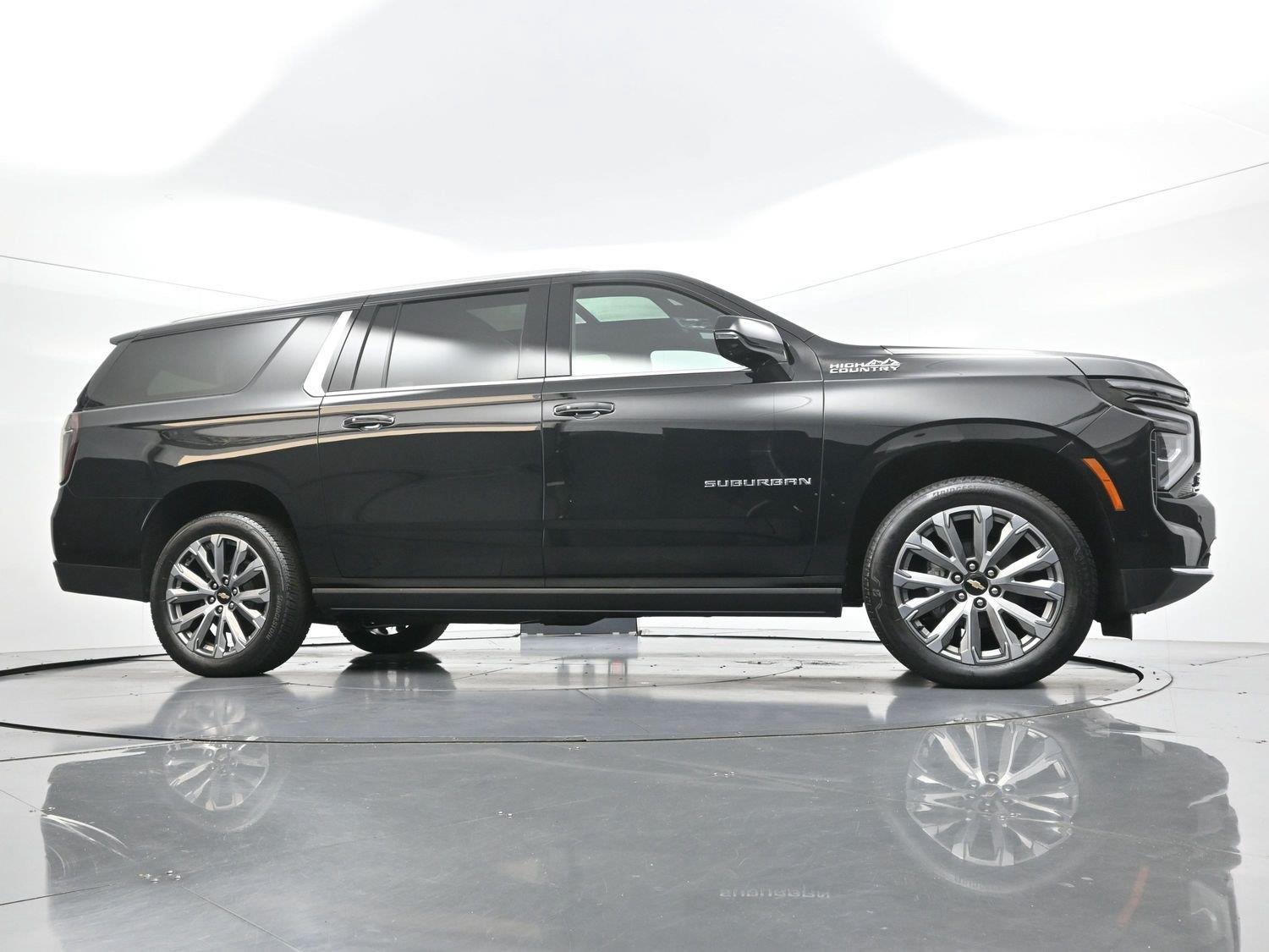 Used 2025 Black Chevrolet High Country image 54