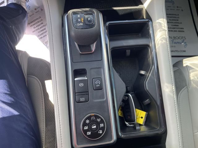 Used 2023 Blue Nissan SL image 20