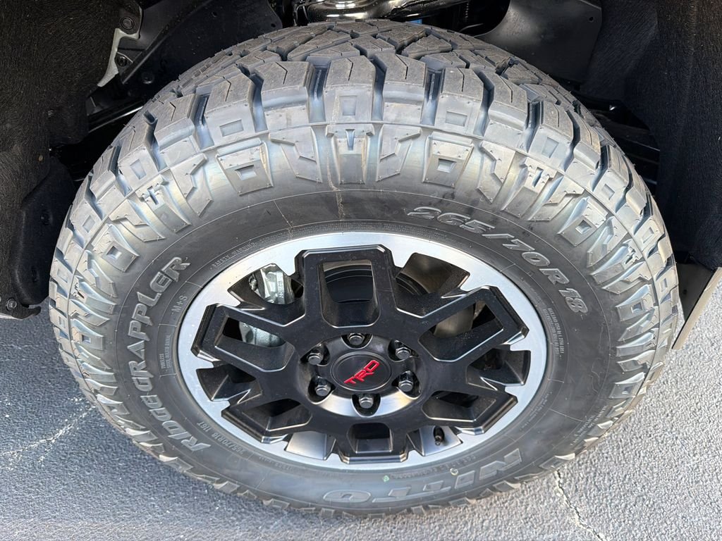 2025 Toyota Tacoma TRD Off Road - Photo 12