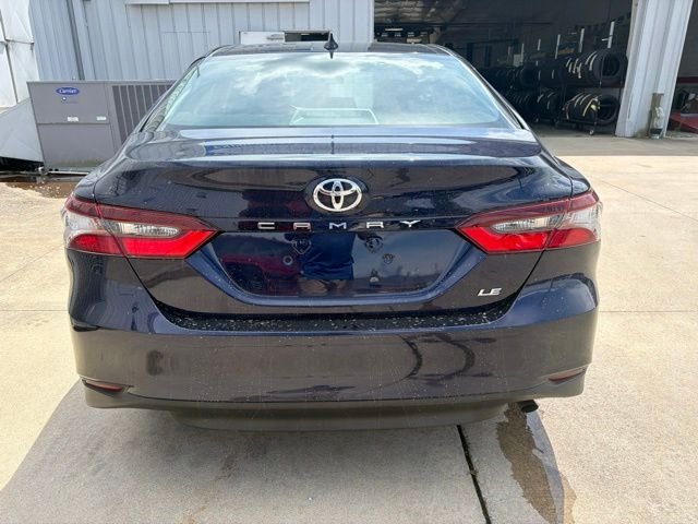 Used 2022  Toyota LE image 4