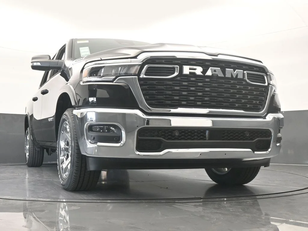 New 2026 Diamond Black Crystal Pearl-Coat Exterior Paint RAM Big Horn/Lone Star image 57