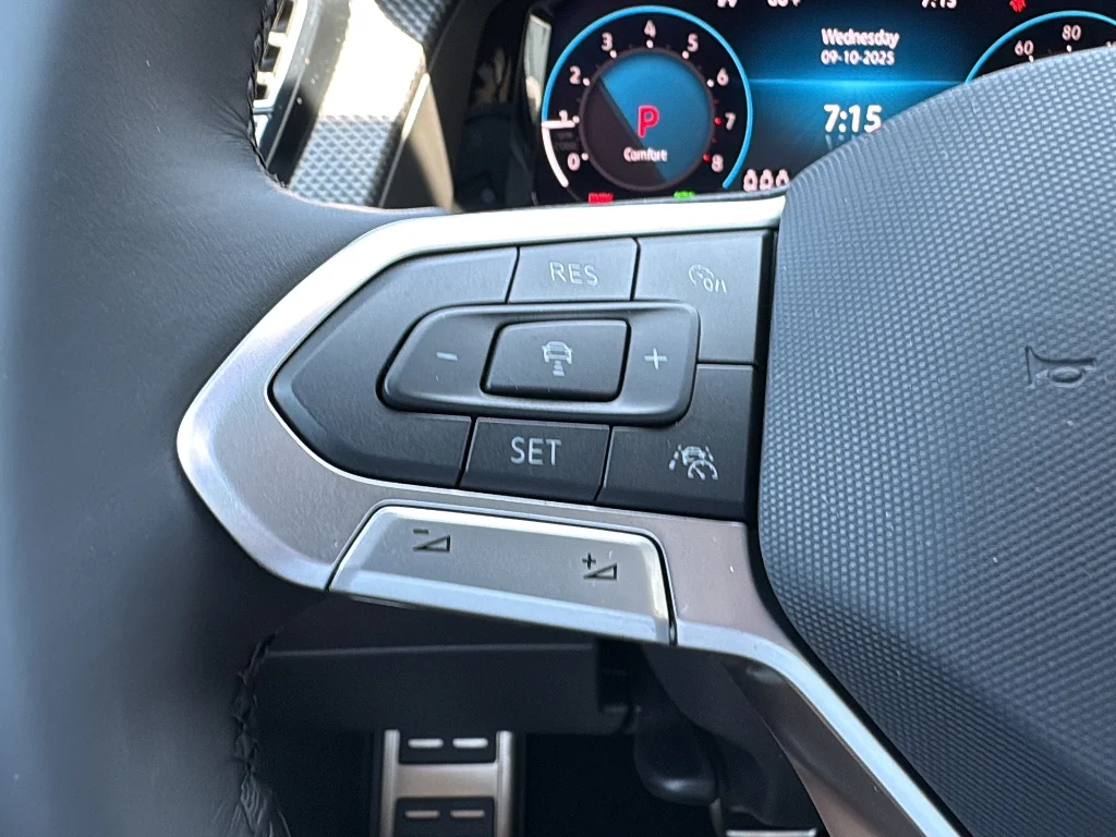 2026 Volkswagen Atlas Cross Sport SEL R-LINE - Photo 19