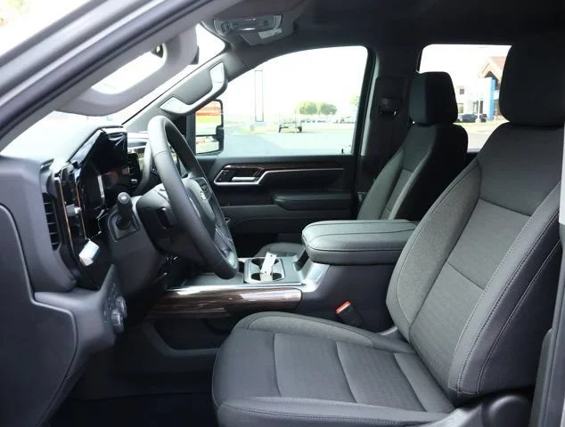2026 Chevrolet Silverado 2500 HD LT - Photo 9