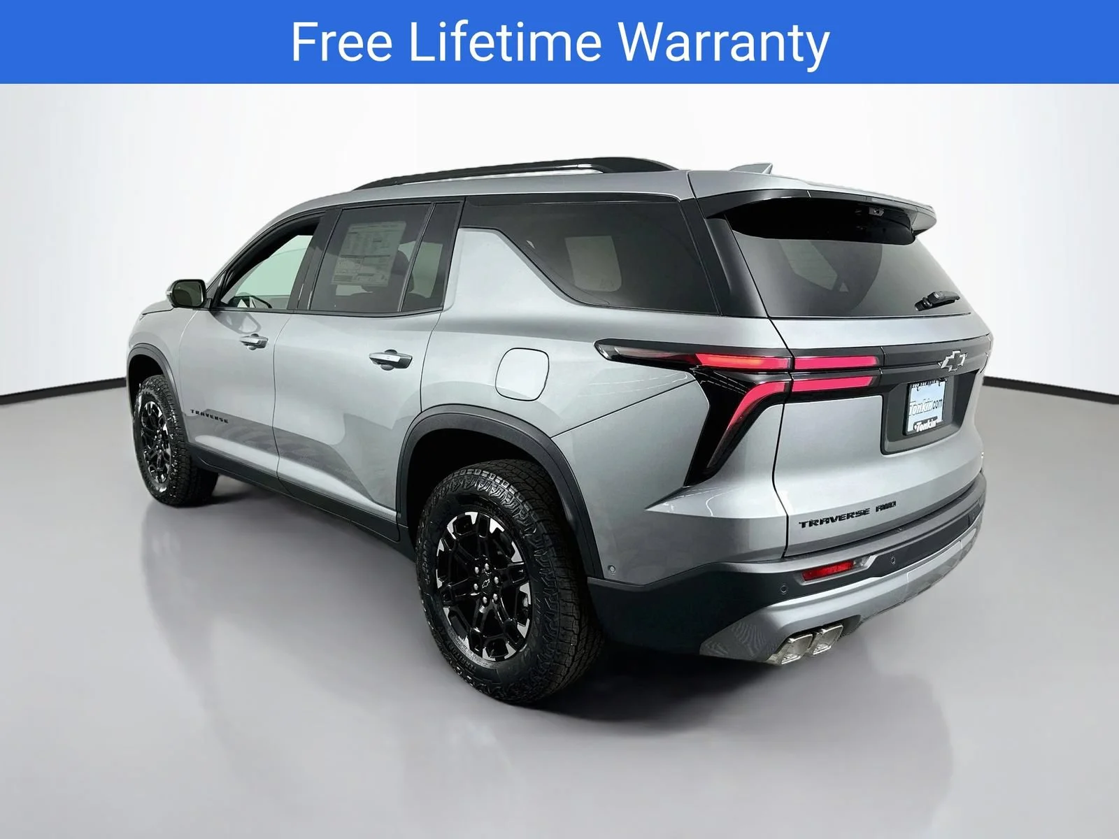 2027 Chevrolet Traverse Z71 - Photo 6