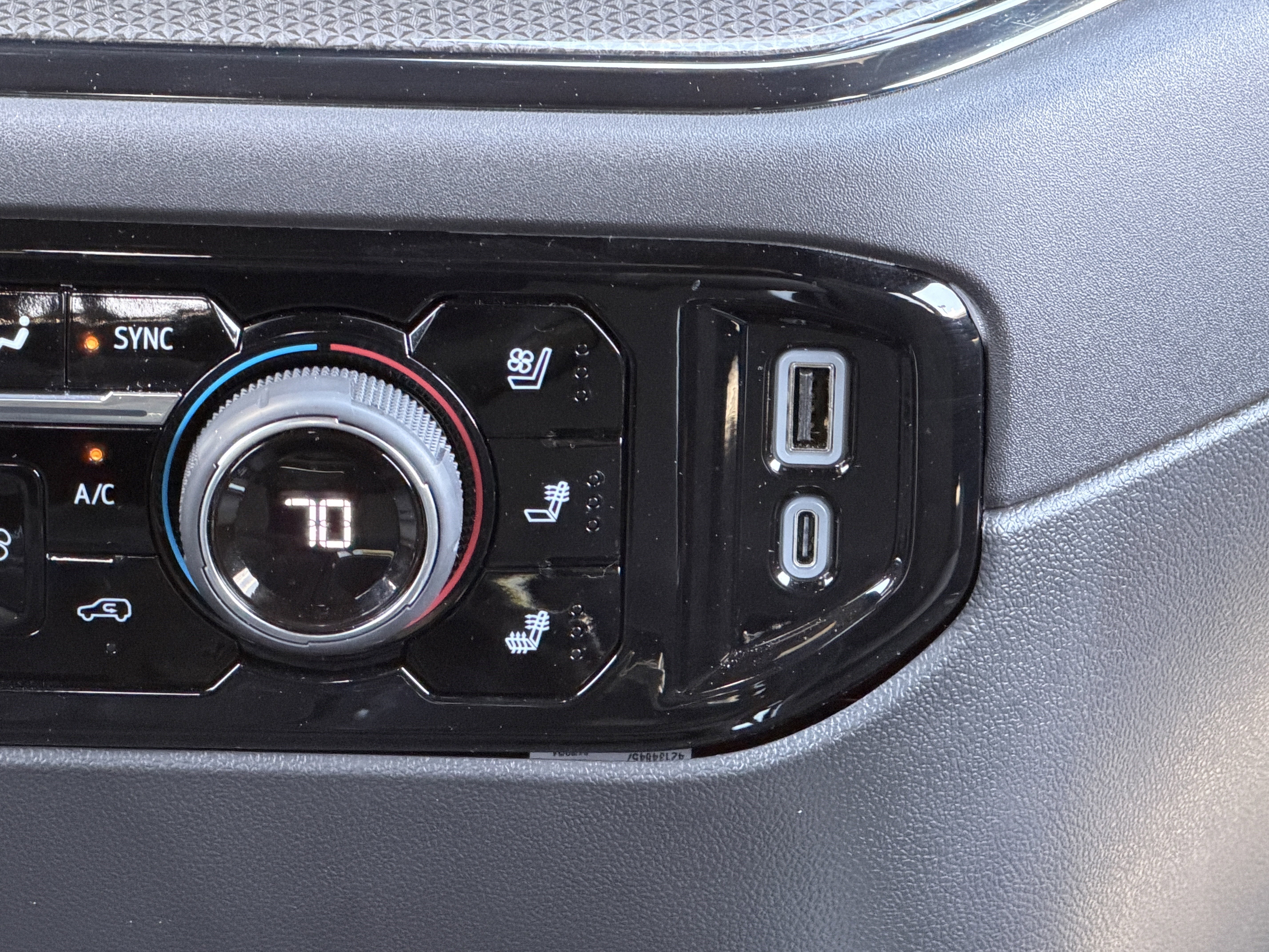 2024 Chevrolet Silverado 1500 ZR2 - Photo 29