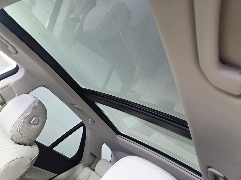 New 2026 Polar White Mercedes-Benz GLE 450 image 9