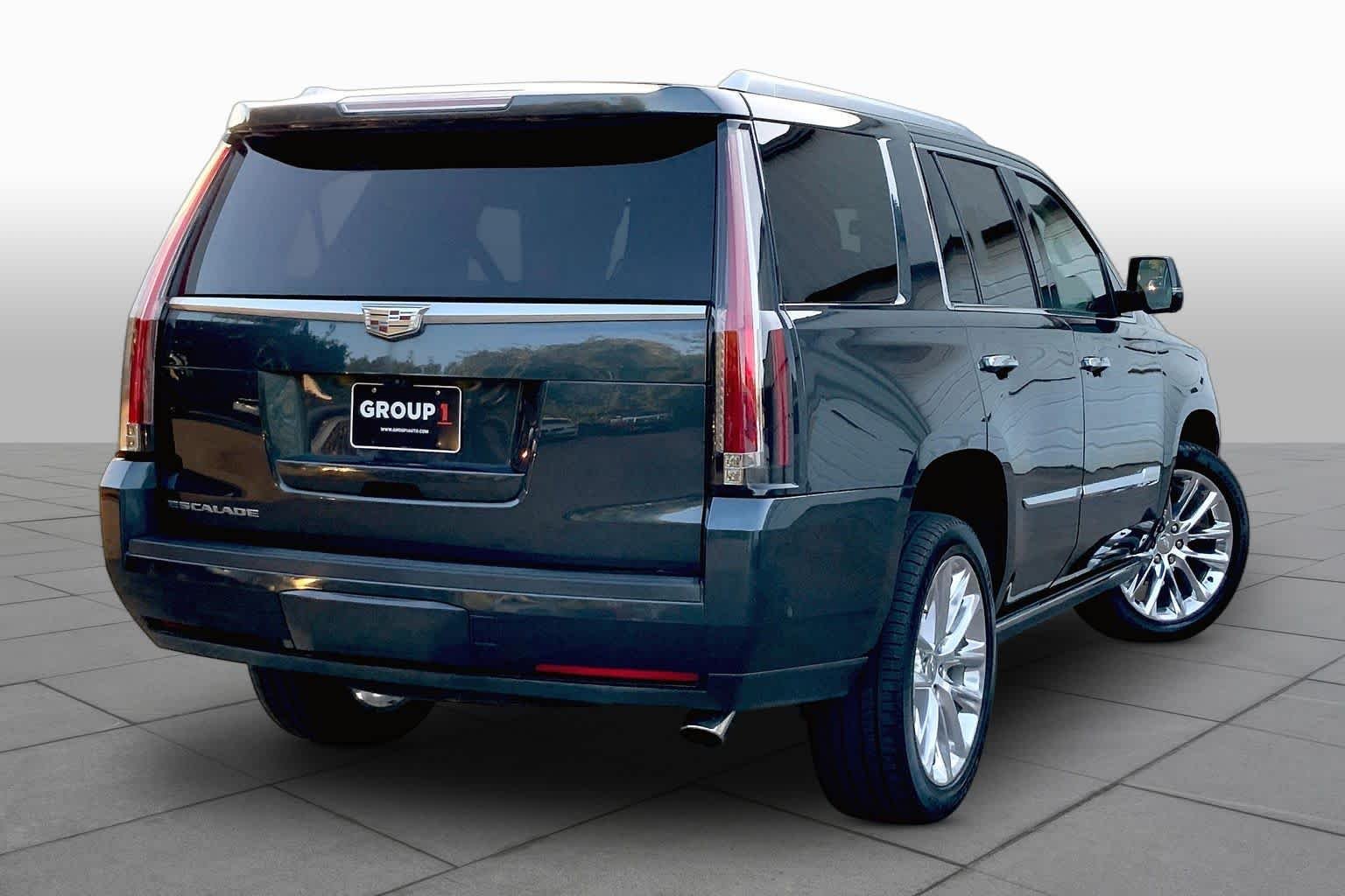 Used 2020 Shadow Metallic Cadillac Premium Luxury image 13