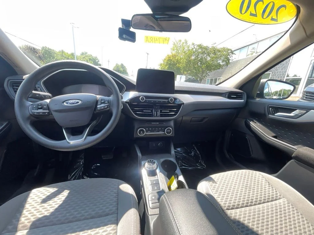 Used 2020 Gray Ford SE image 11