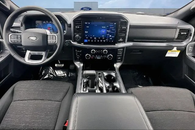 New 2026 Agate Black Metallic Ford XLT image 5