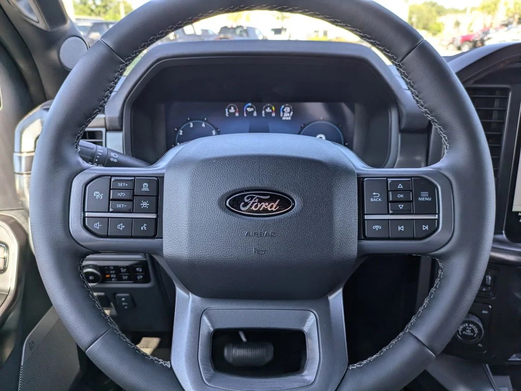 New 2026 Carbonized Gray Metallic Ford Lariat image 29