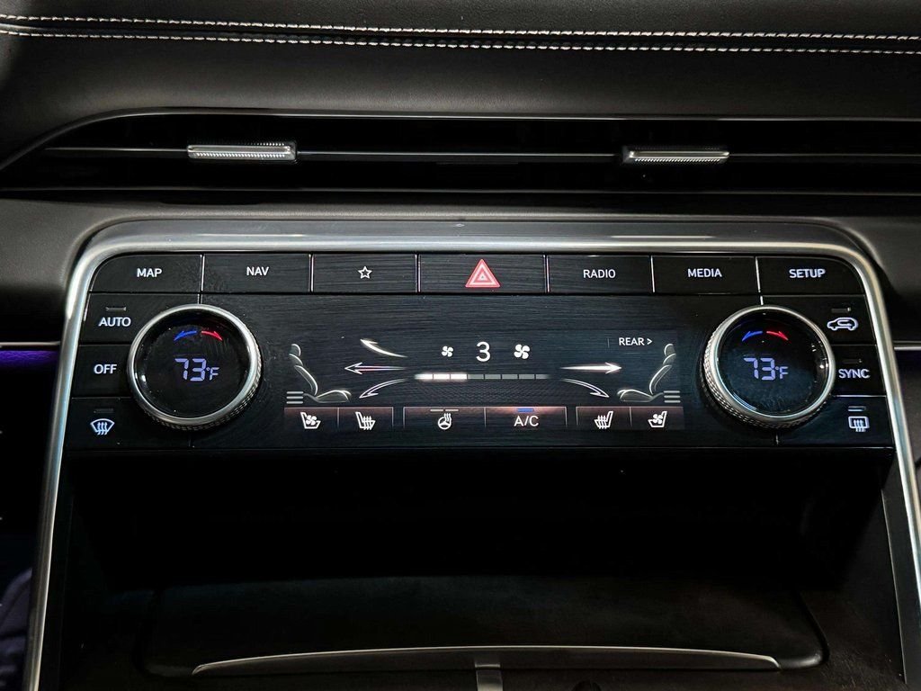 2024 GENESIS GV80 - Photo 17