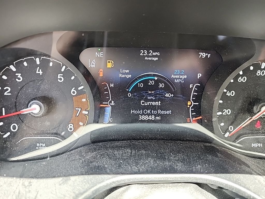 Used 2022 Silver Jeep Trailhawk image 14