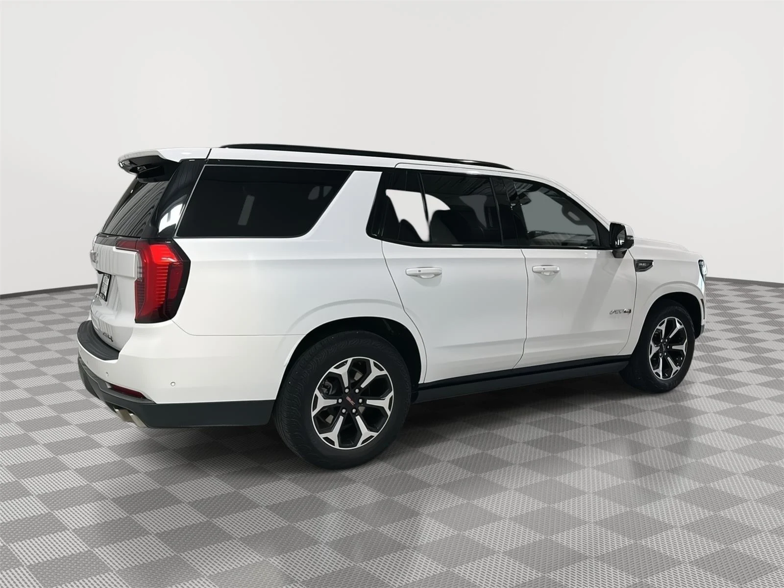 Used 2025 Summit White GMC AT4 image 6