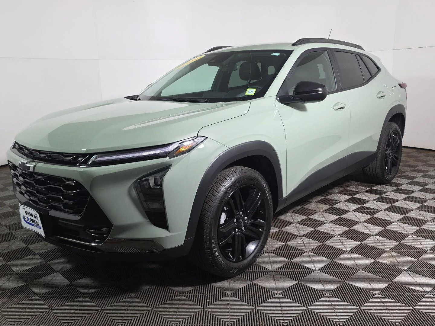 Used 2024 Cacti Green Chevrolet ACTIV image 6