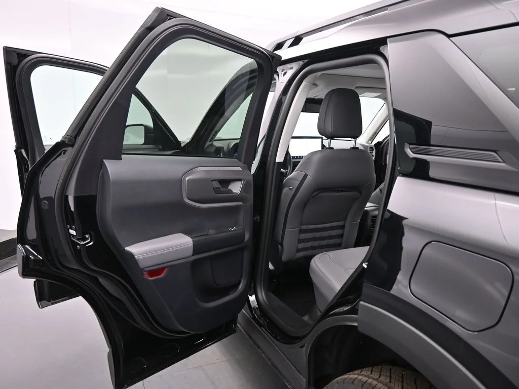 New 2025 Black Ford Badlands image 23