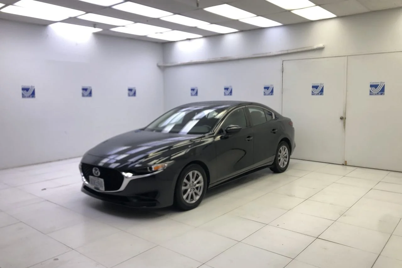 Used 2020 Jet Black Mazda  image 4